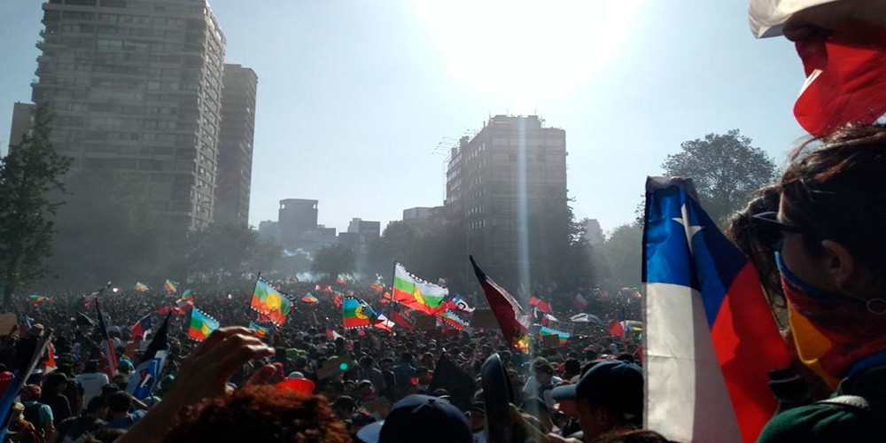 Nueva constitución y economía plural