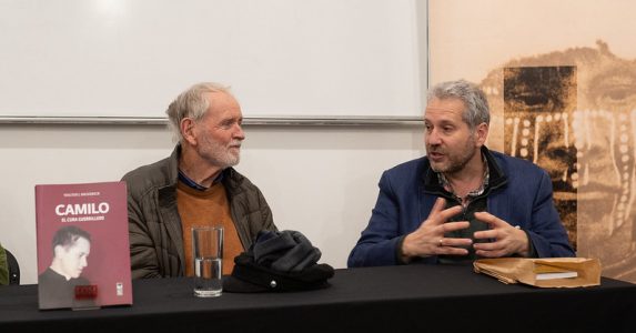 Reeditado por Lom Rector UAHC releva figura clave de la Teología de la Liberación en lanzamiento de “Camilo, el cura guerrillero”