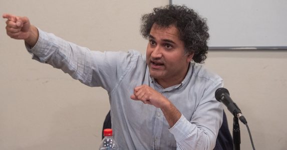 En Seminario Constituyente de Derecho UAHC Profesor Hassam Akram describe a Chile como “la Corea del Norte del neoliberalismo”