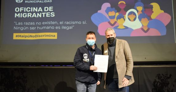 A través del CAPS UAHC firma acuerdo con la Municipalidad de Maipú para fortalecer atención de salud mental a migrantes de la comuna