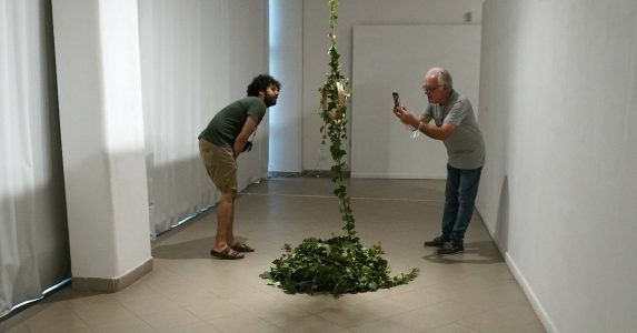 Del PET de Licenciatura en Artes Estudiantes de la Facultad de Artes UAHC proyectan la disciplina en exposiciones y residencias en Italia y Estados Unidos