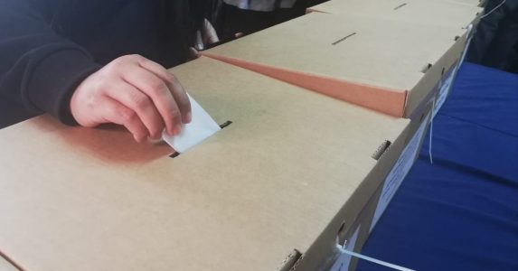 28, 29 y 30 de junio Conoce las candidaturas, padrón definitivo y lugares de votación de las Elecciones Triestamentales UAHC