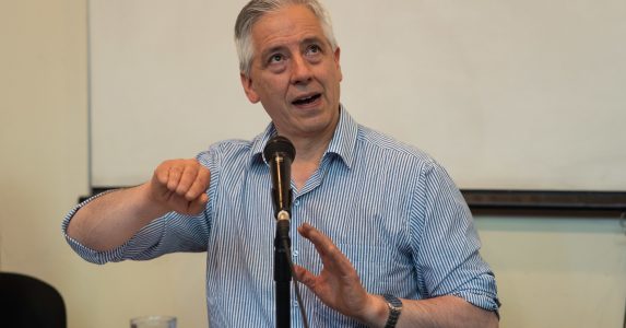 En inauguración de seminario en la UAHC Ex vicepresidente de Bolivia Álvaro García Linera: “Ya no se puede predecir hacia dónde va la historia”