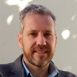 Rector Álvaro Ramis