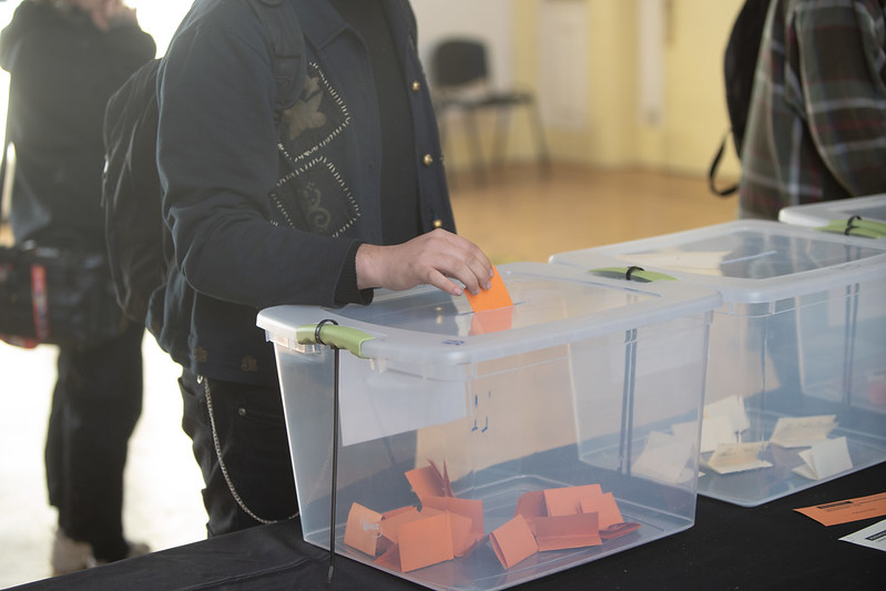 Revisa los padrones preliminares para las elecciones de rector/a y decano/a FACSO