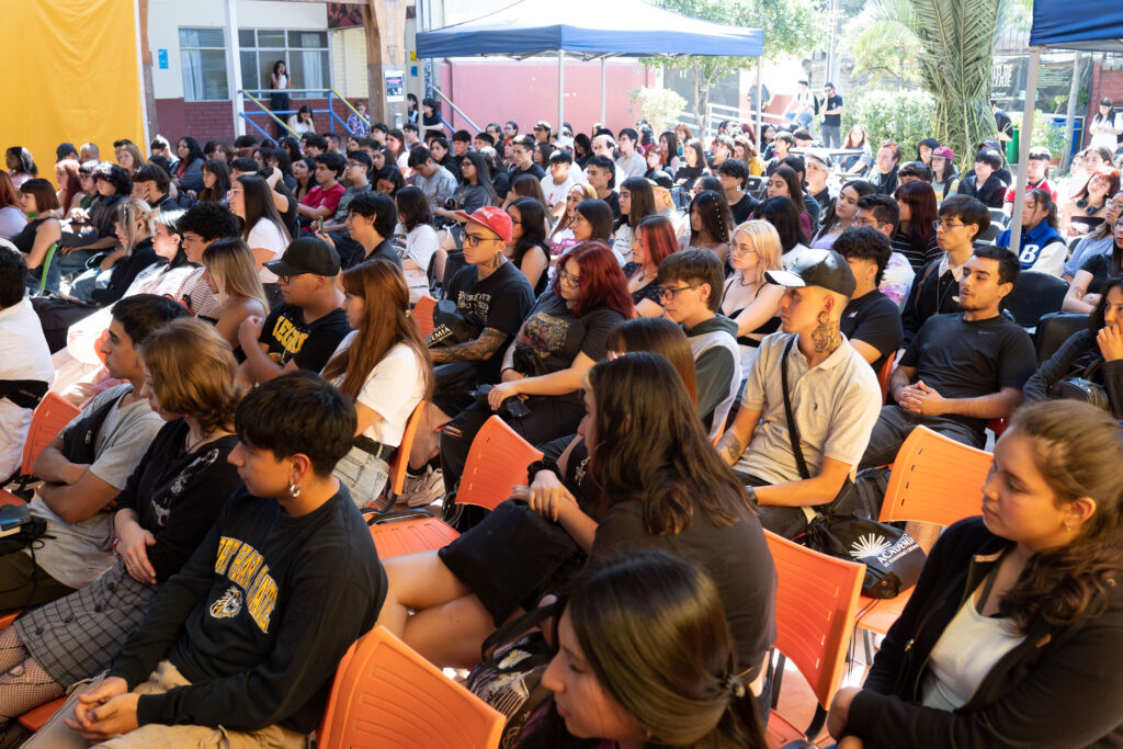 Asiste al taller presencial de llenado del formulario FUAS dictado por el Equipo de Becas y Créditos UAcademia