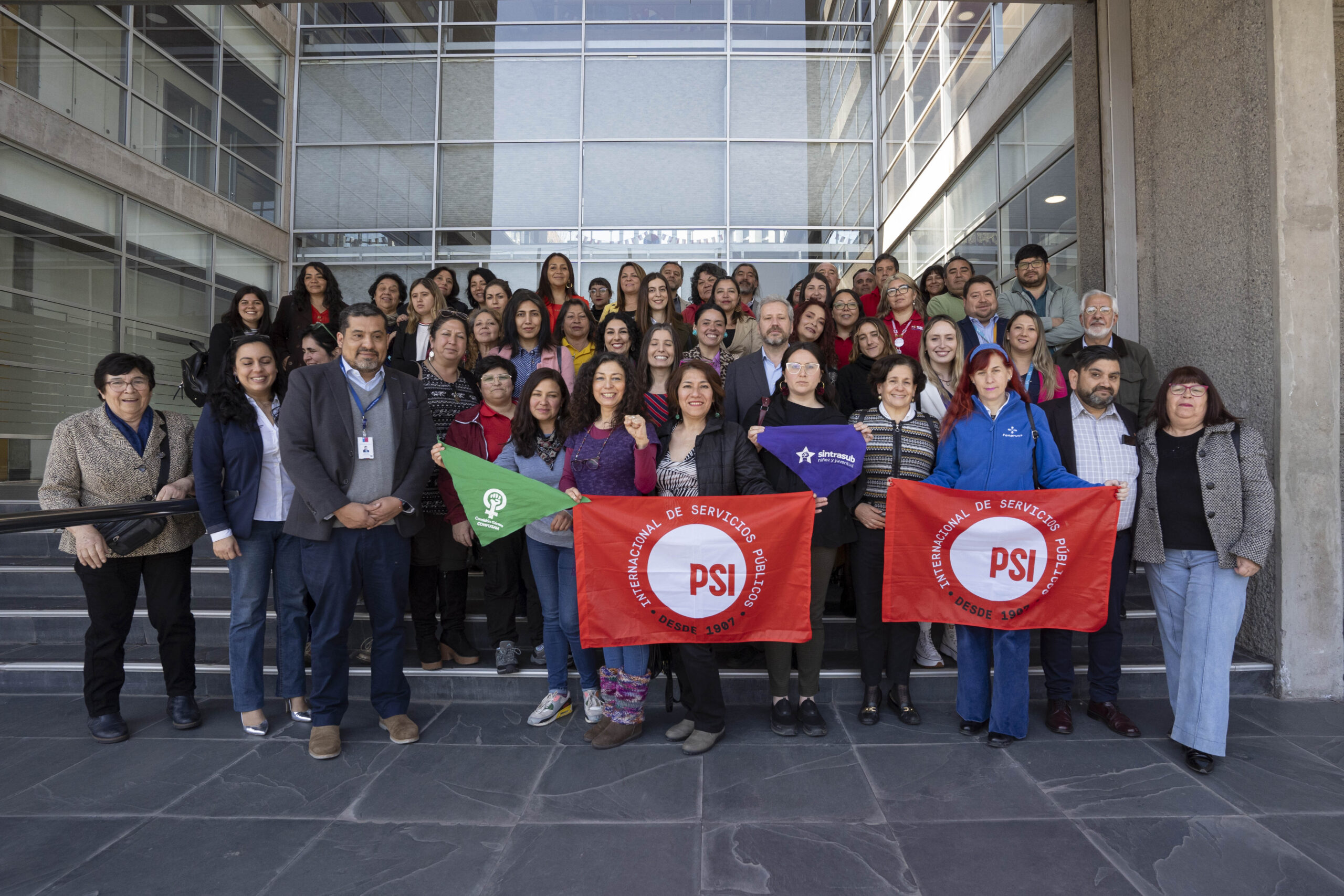 Diplomados UAHC renuevan su oferta 2024 con colaboración internacional e iniciativas de formación sindical feminista