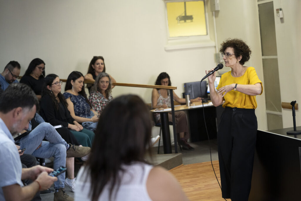 Vicerrectoría Académica detalla avances en innovación curricular de cara al 50 aniversario de la Academia