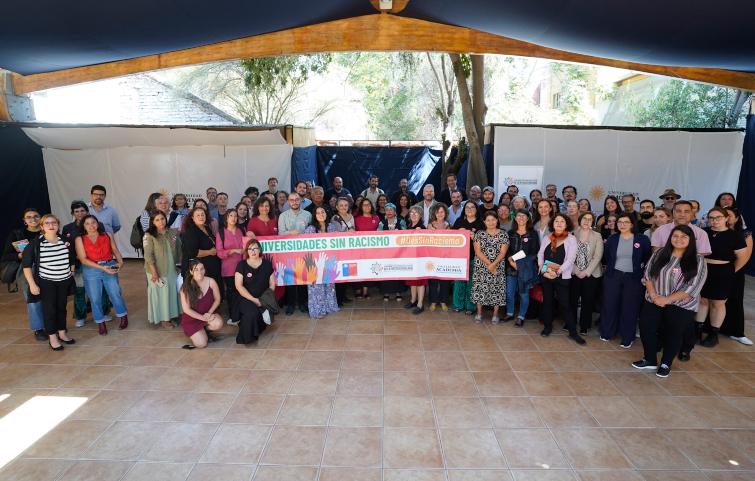 Doctora Elisa Loncón, comunidad académica y representantes ministeriales participaron en lanzamiento de campaña #UesSinRacismo en la UAcademia