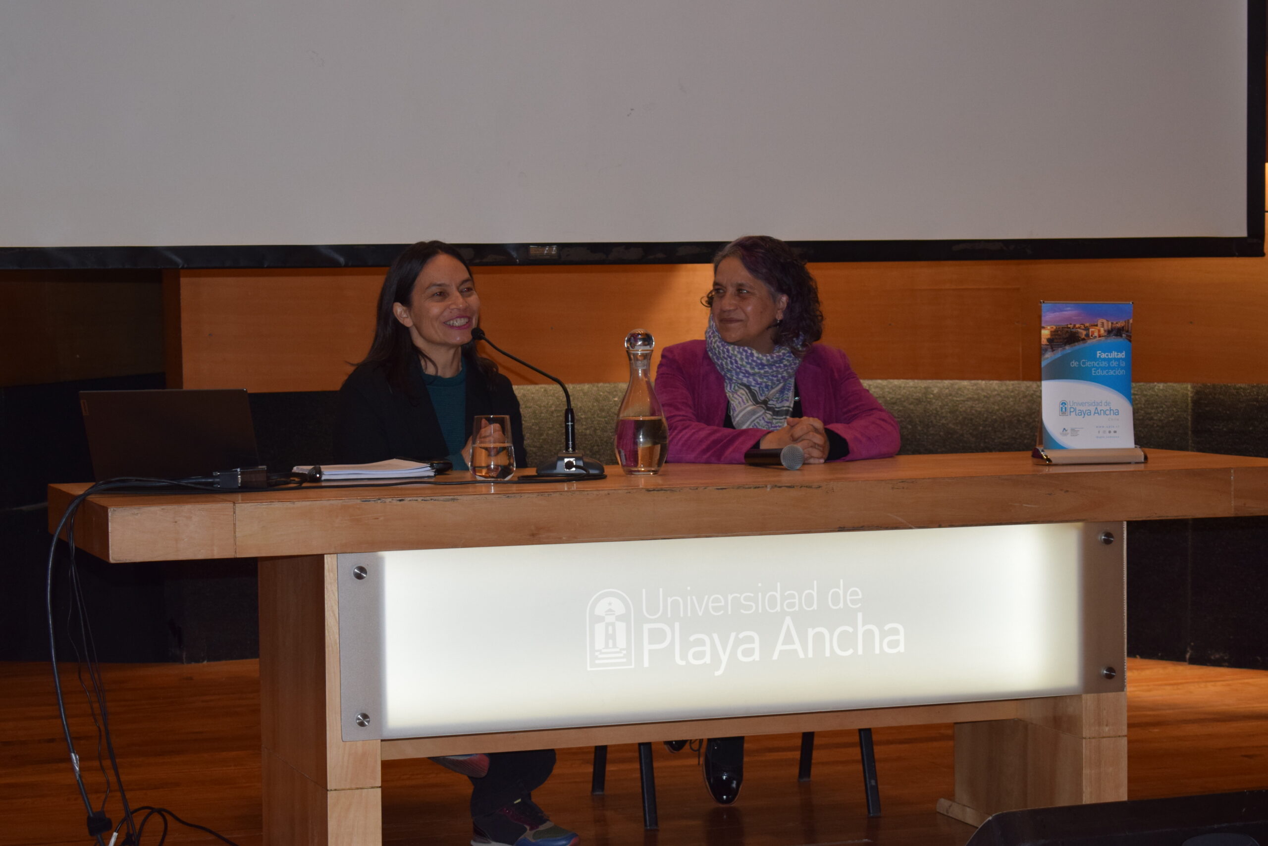 Coordinadora de la Cátedra UNESCO expone en la UPLA sobre Educación en Derechos Humanos