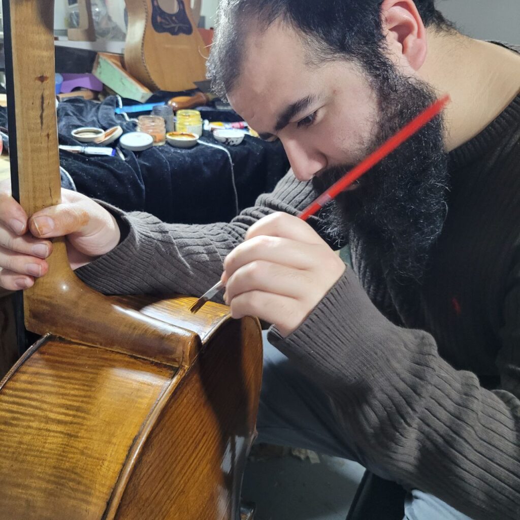 Víctor Correa Farías