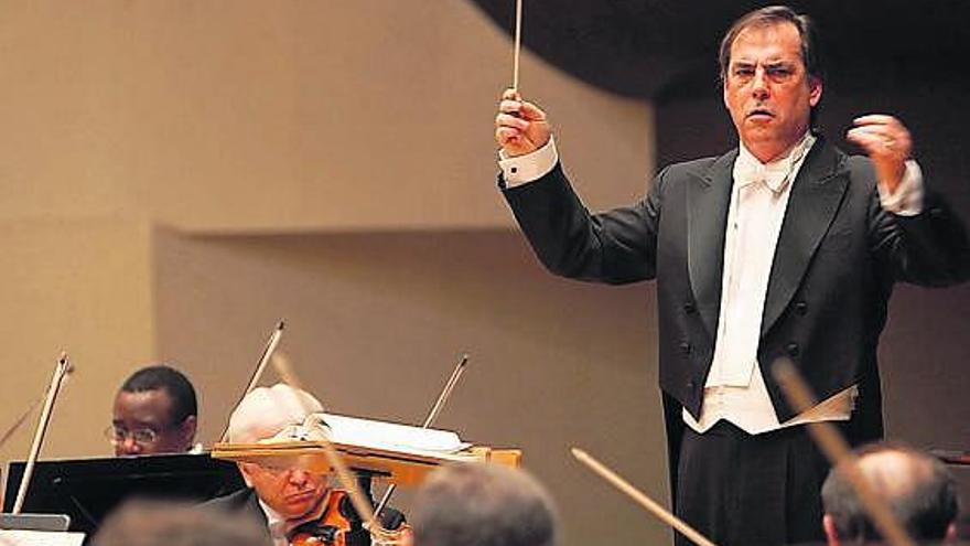 Actividades culturales de invierno: conferencias de Santiago Liaudat, Adrian Favell y un ensayo dirigido por Maximiano Valdés