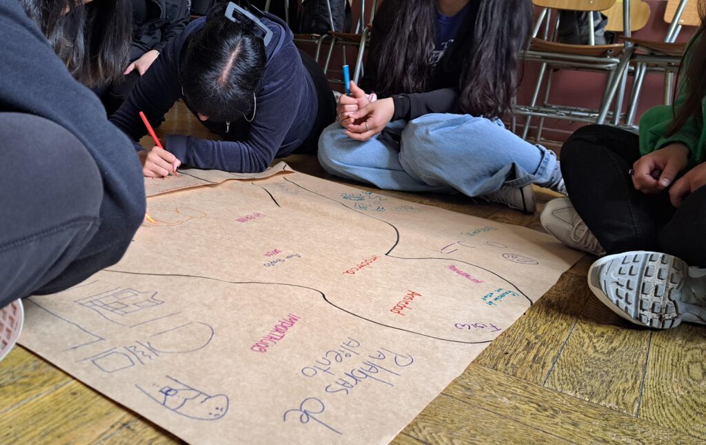 Salud mental: charla sobre cuidados en el contexto universitario y cartografías corporales llegan a UAcademia