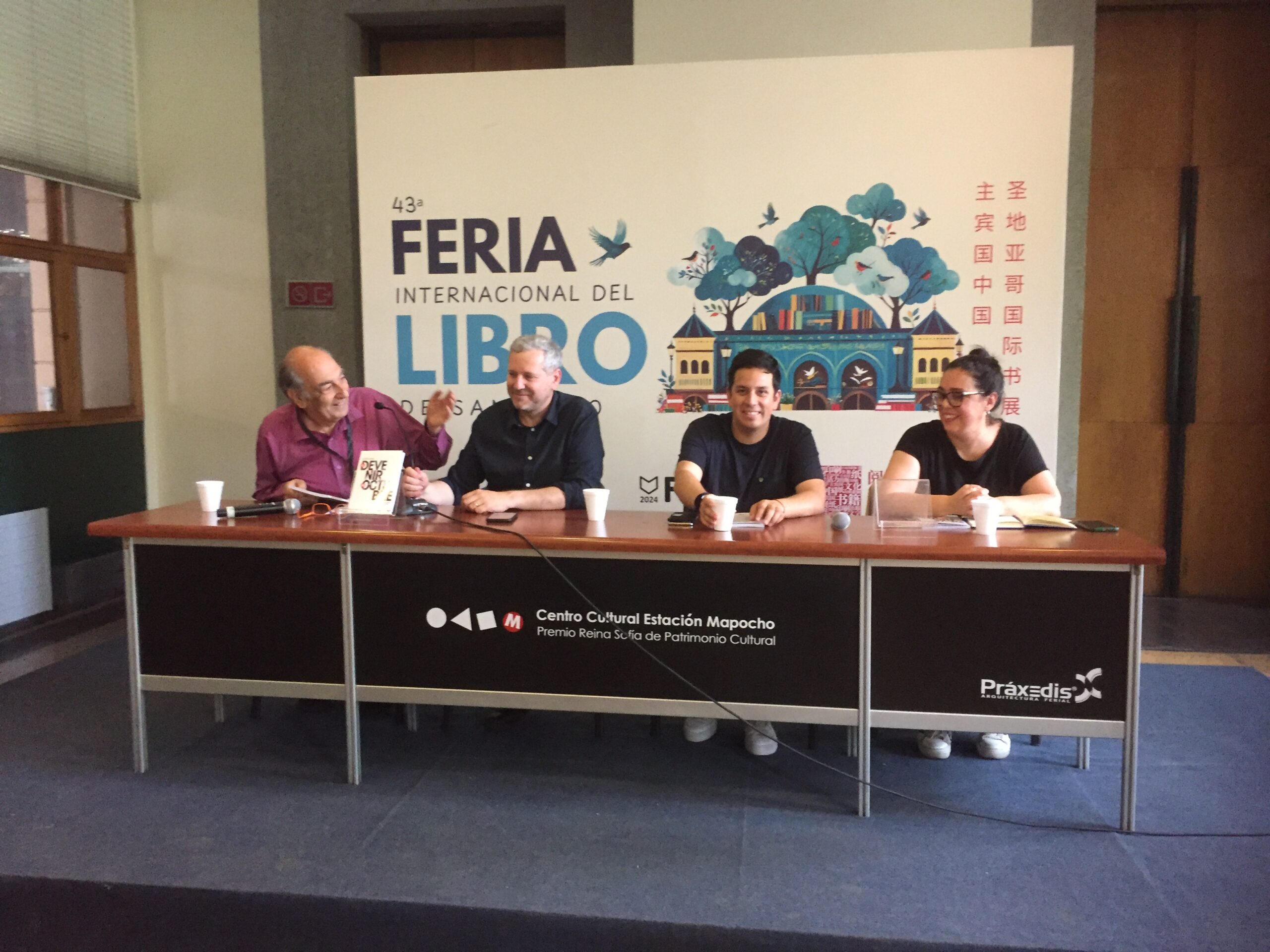 “La negación lleva a que los procesos se vuelvan crónicos”: Libro de rector UAcademia indaga causas estructurales del Estallido Social