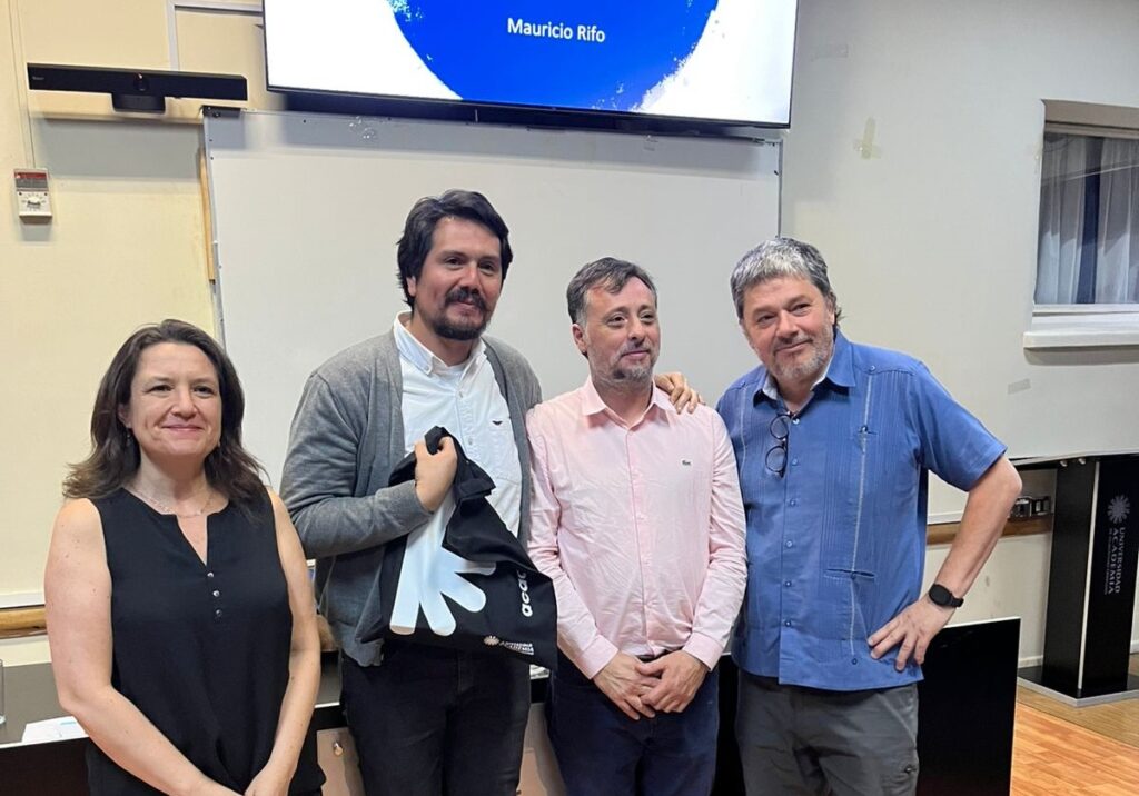 Charla sobre Educación Superior chilena presenta miradas sobre su masificación y debate en torno a la gratuidad