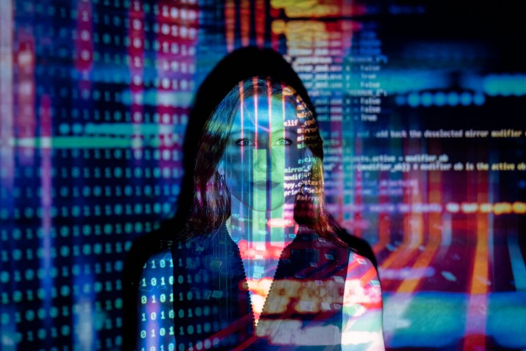 Certificaciones intermedias en la UAcademia: Innovación para un mundo laboral cambiante