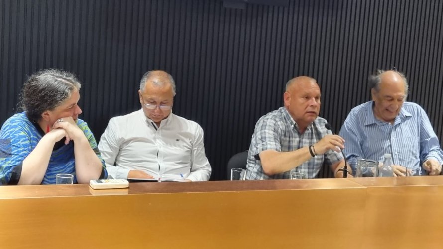 Gobernador Rodrigo Mundaca plantea claves sobre descentralización y participación ciudadana como motor del desarrollo