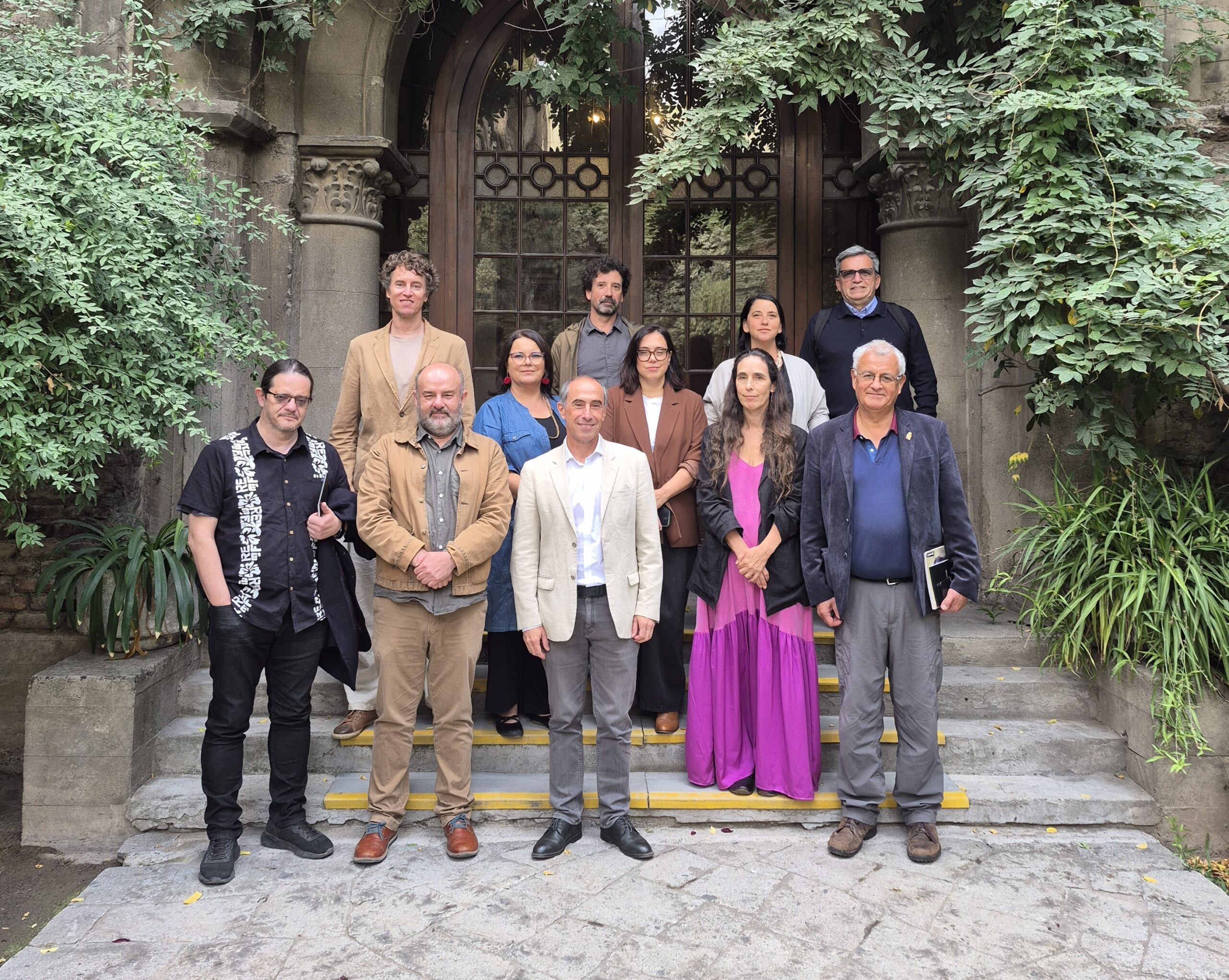 Retos y futuro de la formación artística: decanos y decanas de Facultades de Artes se reúnen en inédito encuentro
