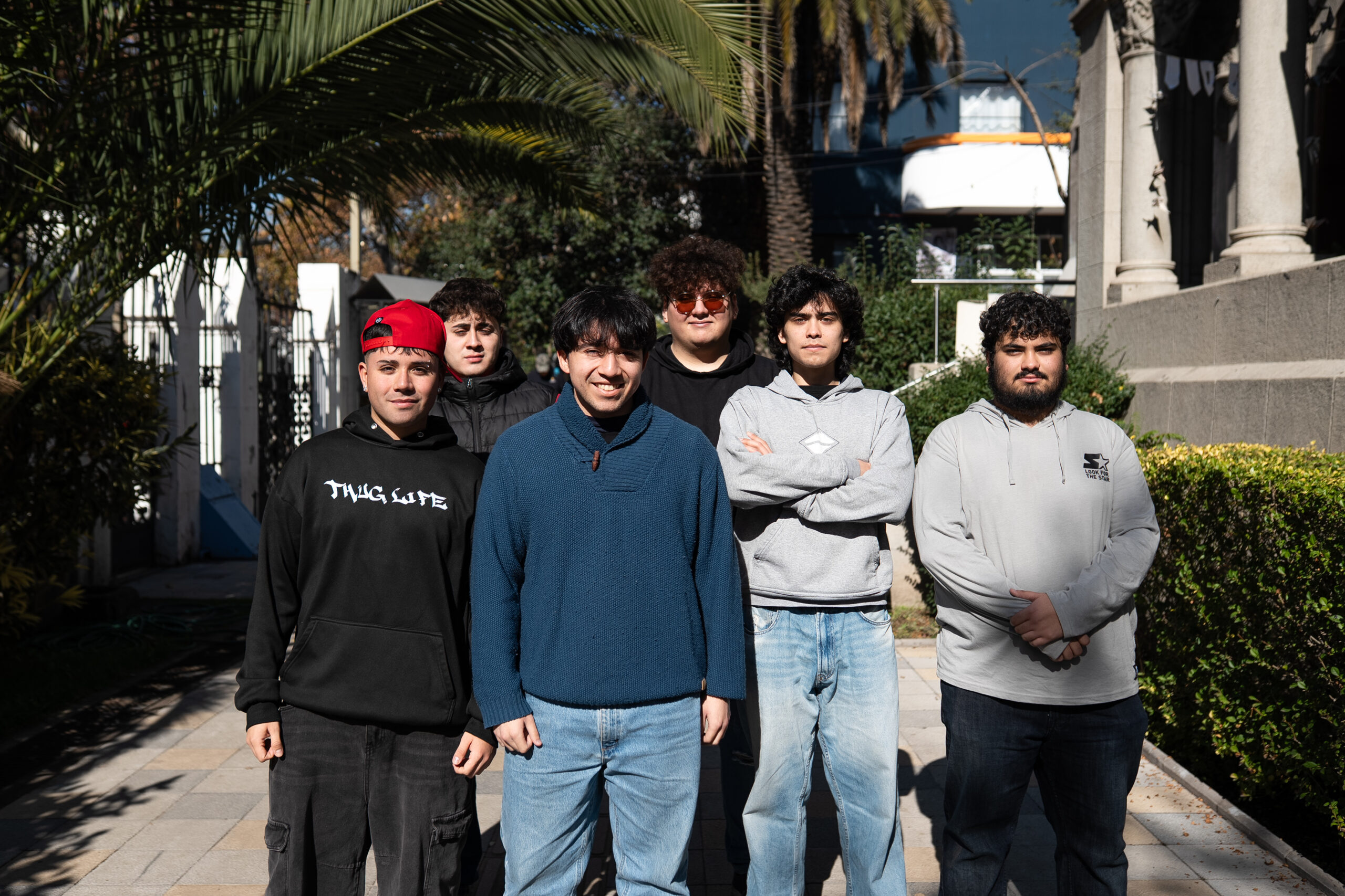 Reconocimiento histórico: podcast de estudiantes de periodismo se ubican entre los 10 mejores de América