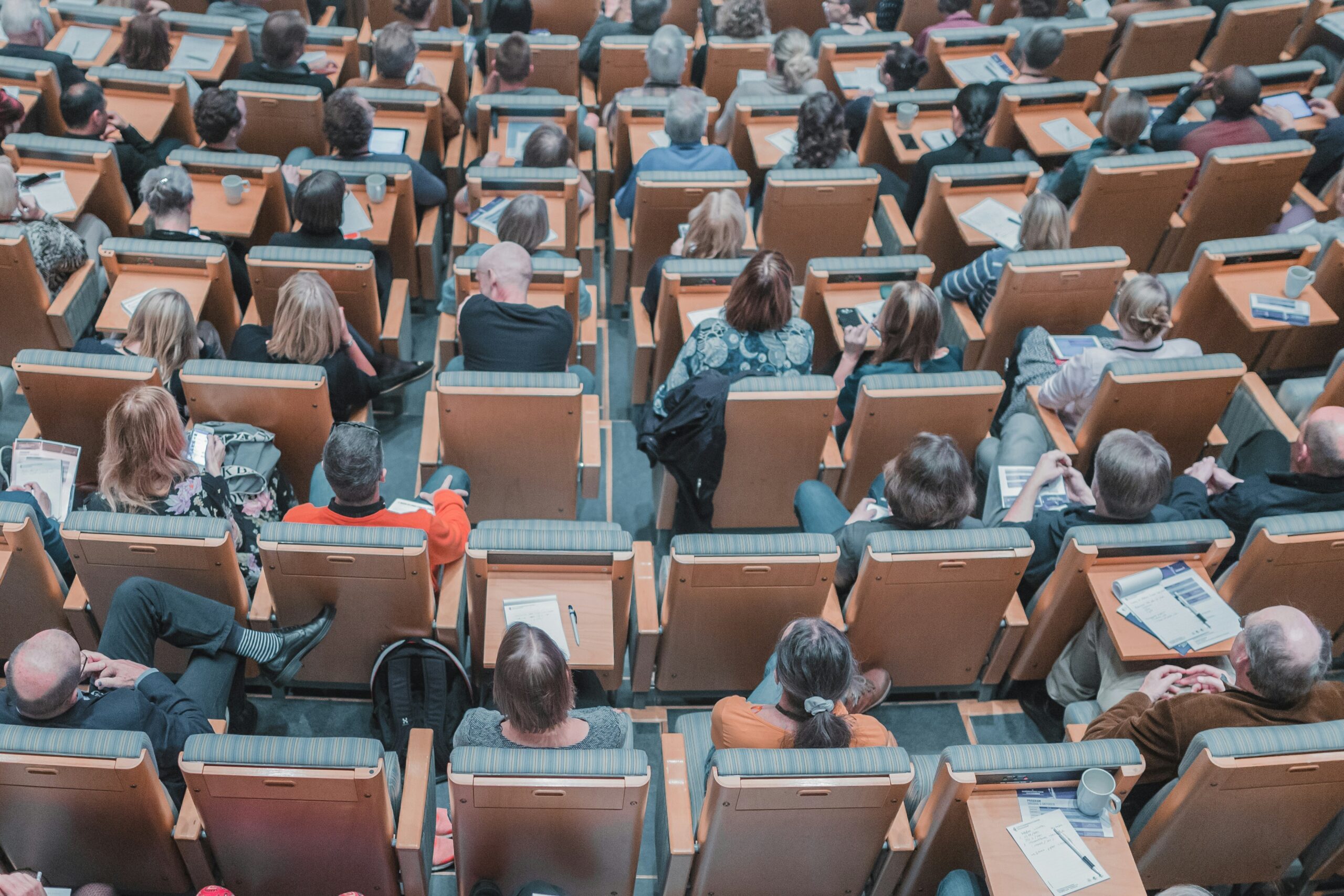Master de formación permanente en Derecho Constitucional dictado por la Universidad de Valencia en UAcademia