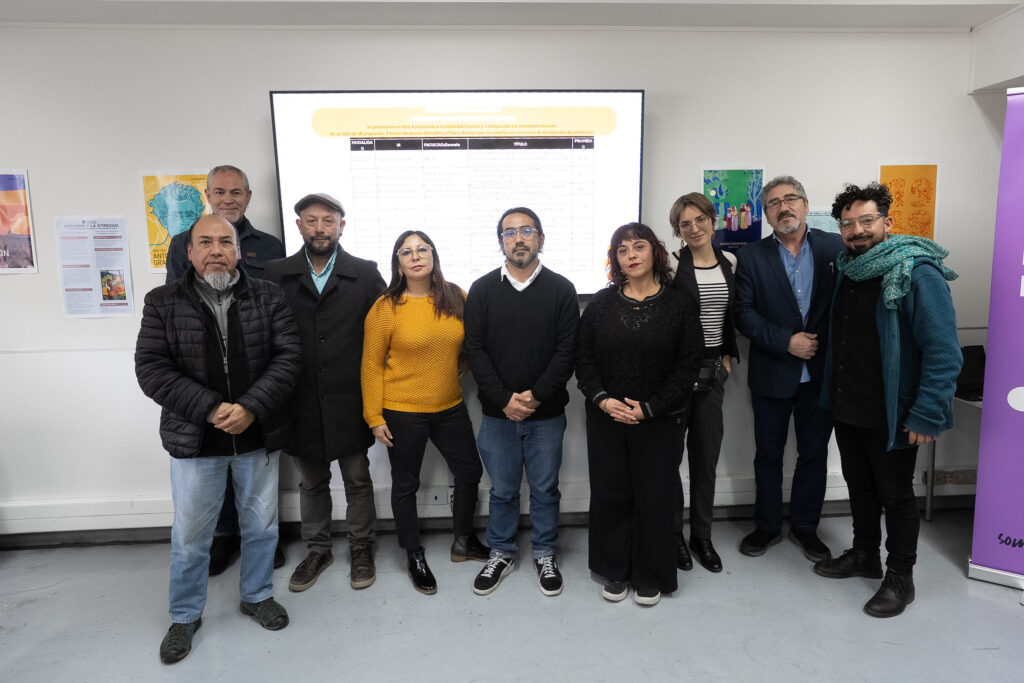 Proyectos que vinculan las ciencias sociales con las artes y la salud se adjudican fondos FIIC para el 2025