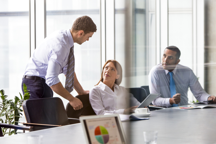 Ingeniería Civil Industrial vs. Ingeniería Comercial: ¿qué elegir?