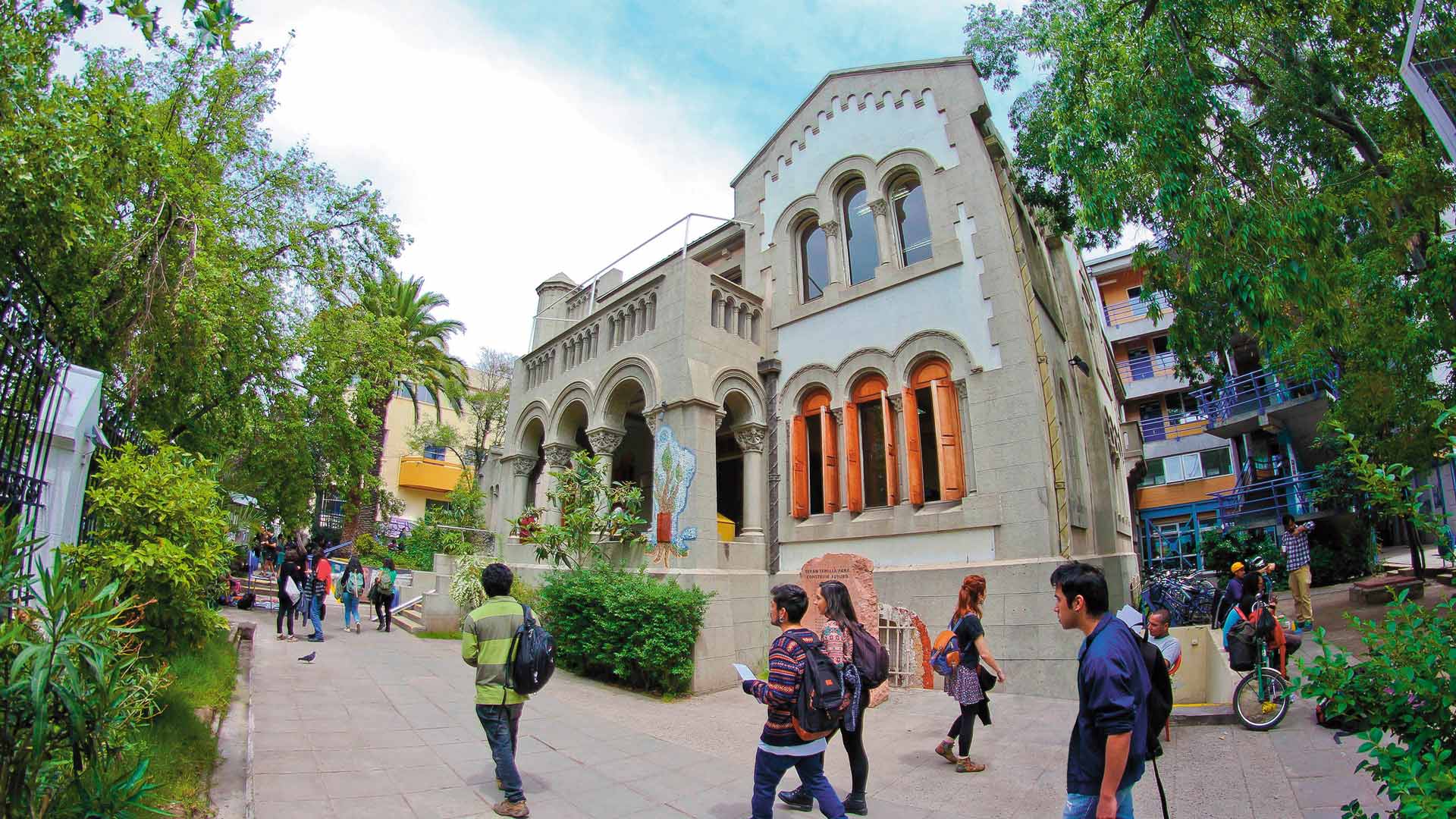 Comunicado oficial del Directorio Universidad Academia de Humanismo Cristiano