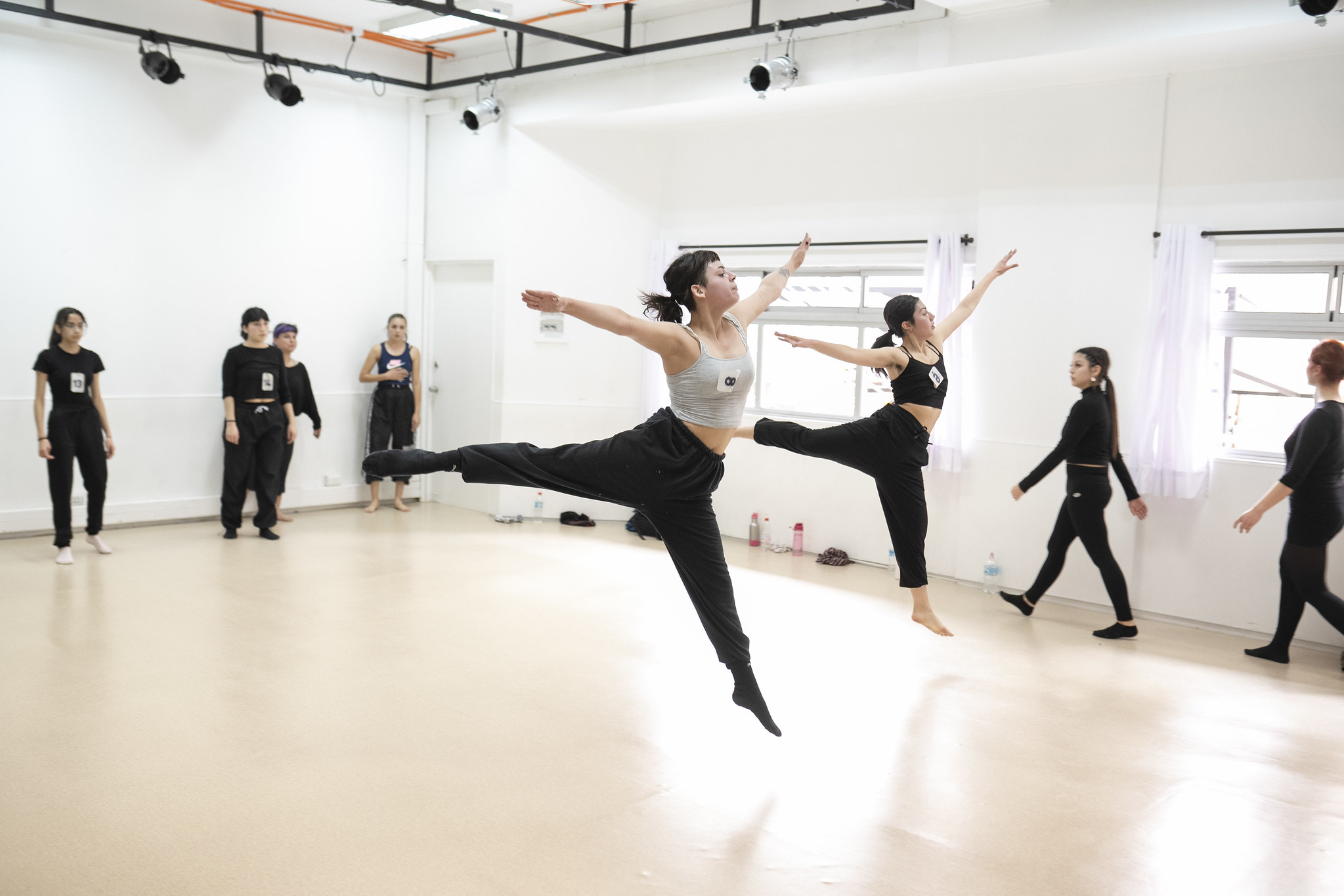 Carrera de Danza de UAcademia fortalece la creación escénica con destacadas visitas internacionales