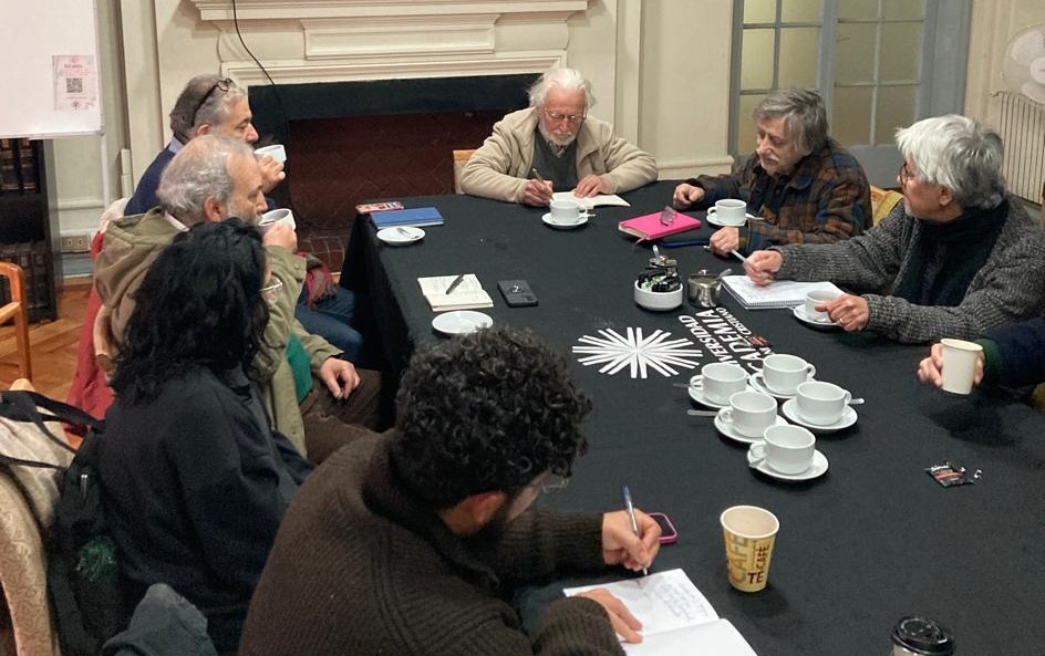 Doctorado en Estudios Latinoamericanos, Sociología y CEIRC realizan seminario con el destacado sociólogo Guy Bajoit