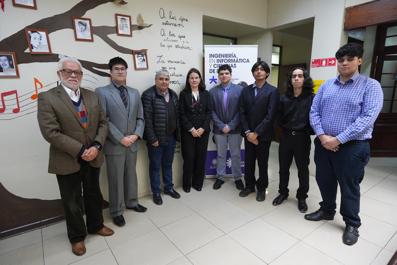 Ingeniería en Informática y Ciencias de Datos certifican, por primera vez, a estudiantes en Análisis de Datos y Data Science en Programación